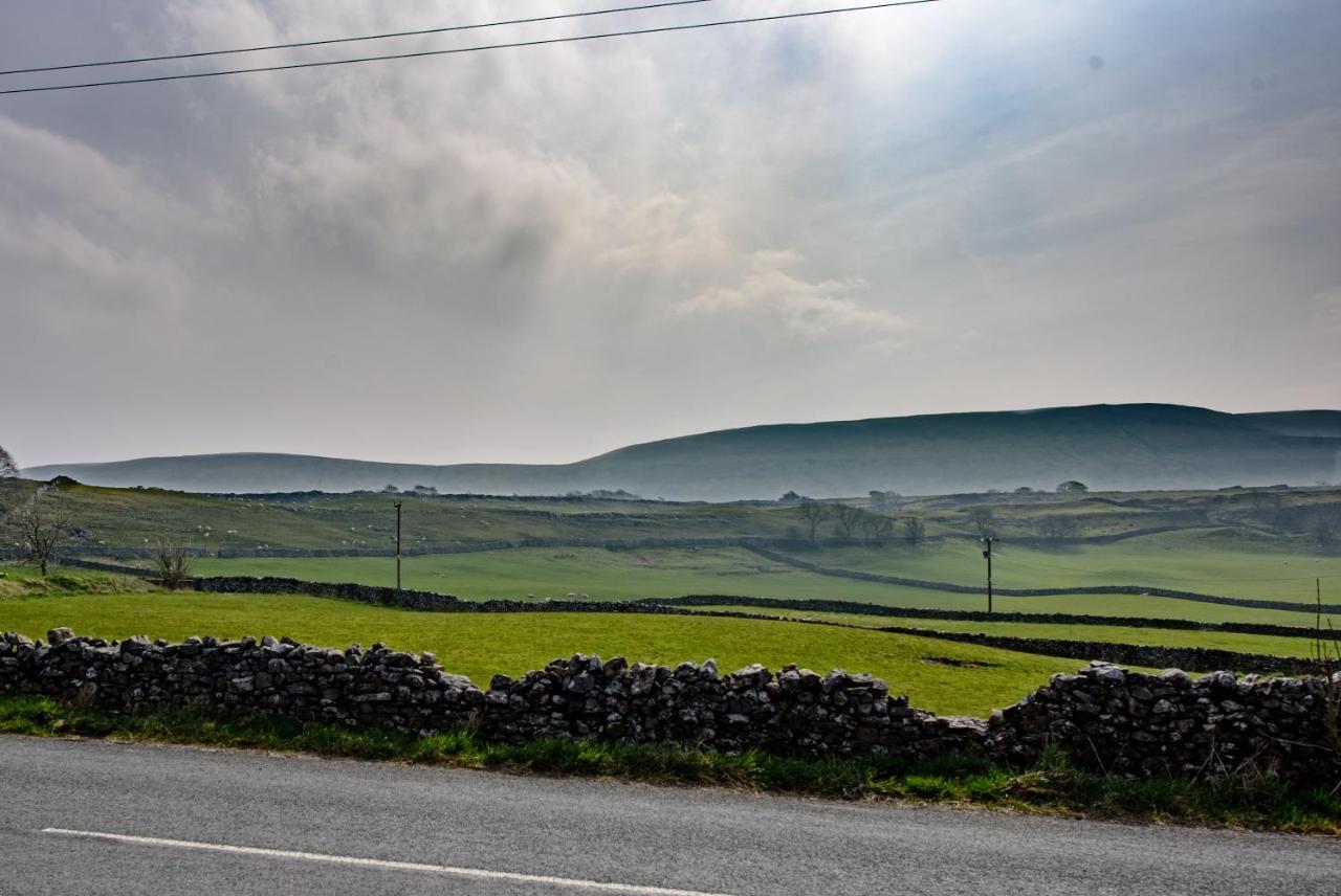 Old School House - Yorkshire Three Peaks Challenge Weathercote Exterior photo
